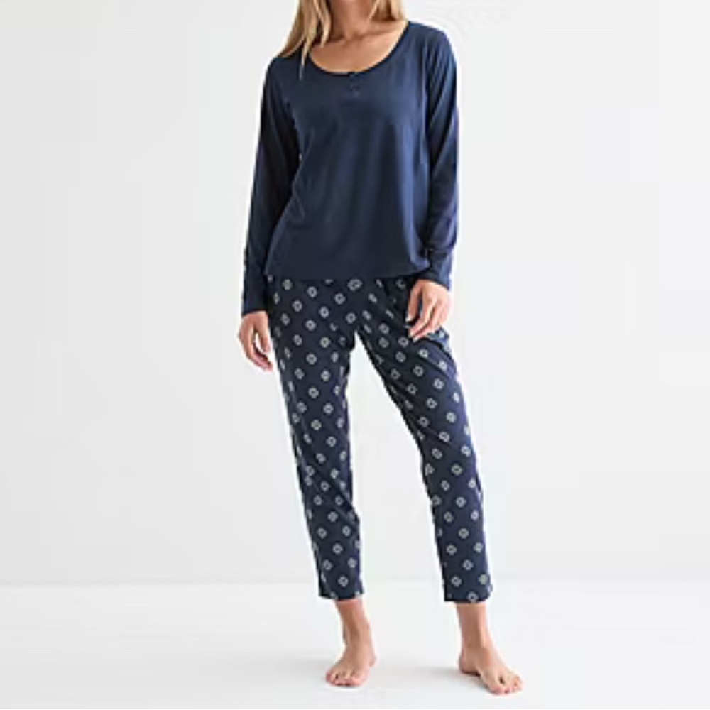 Liz Claiborne two piece sleep set